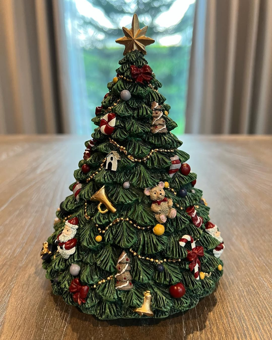 Árvore de Natal Musical - 18cm