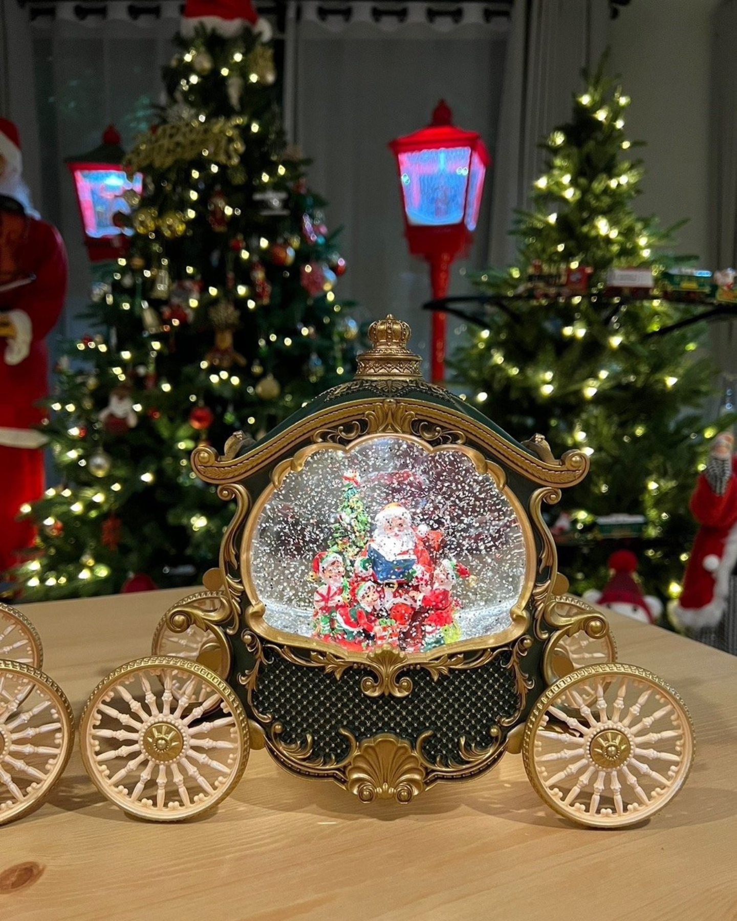 Globo de Neve em Carruagem Natalina - Design Luxo
