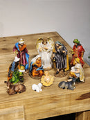 Presépio em Resina Colorido • 11 Peças • 18,5cm