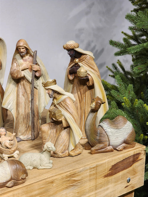 Presépio em Resina Marrom • 12 Peças • 30cm