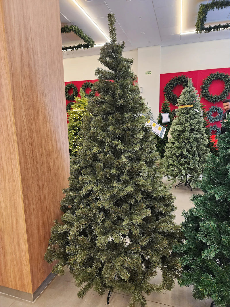 Árvore de Natal Tradicional Ipanema 2,10m 720 Galhos – Pré-Venda 2025