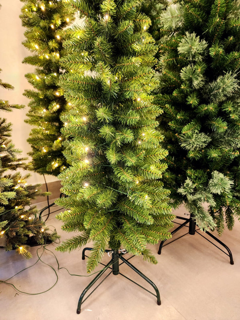 Árvore de Natal Slim Barcelona 1,80m 260 Galhos 100 LEDs Warm – Pré-Venda 2025