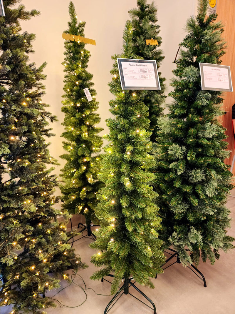 Árvore de Natal Slim Barcelona 1,80m 260 Galhos 100 LEDs Warm – Pré-Venda 2025