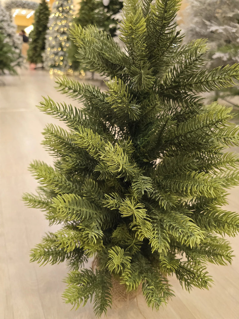Árvore de Natal Pinheiro Realista 60cm 68 Galhos – Pré-Venda 2025